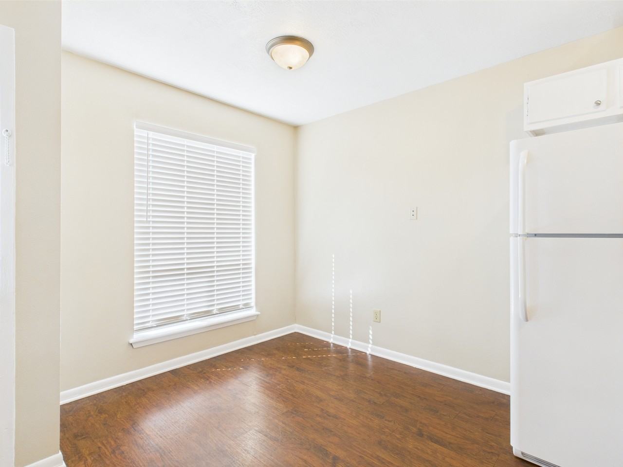 704 San Pedro Dr - Photo 7 of 16