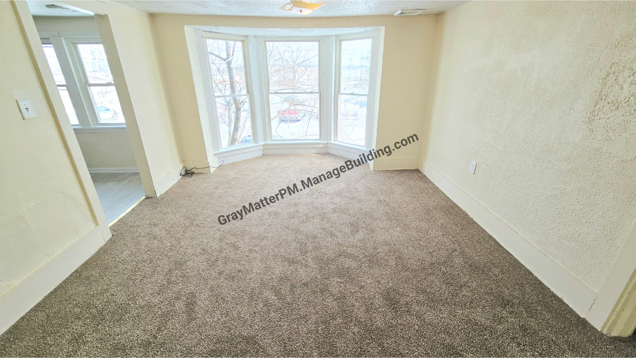 1162 E 25th St #2 - Photo 4 of 10