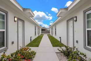 11014 N 33rd Ln #4 - Photo 1 of 1