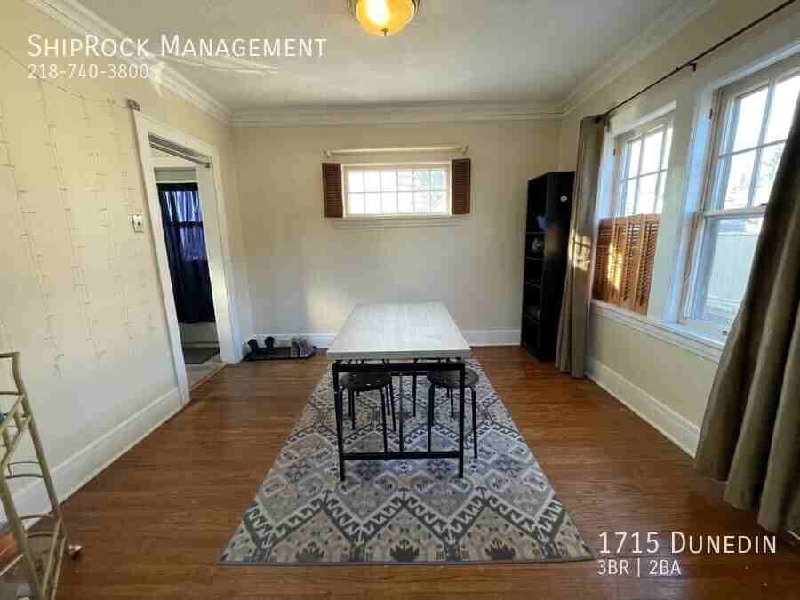 1715 Dunedin Ave - Photo 2 of 12