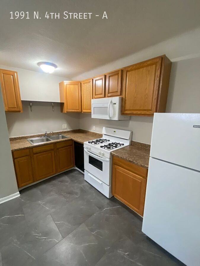 1991 N 4th St #A - Photo 3 of 10