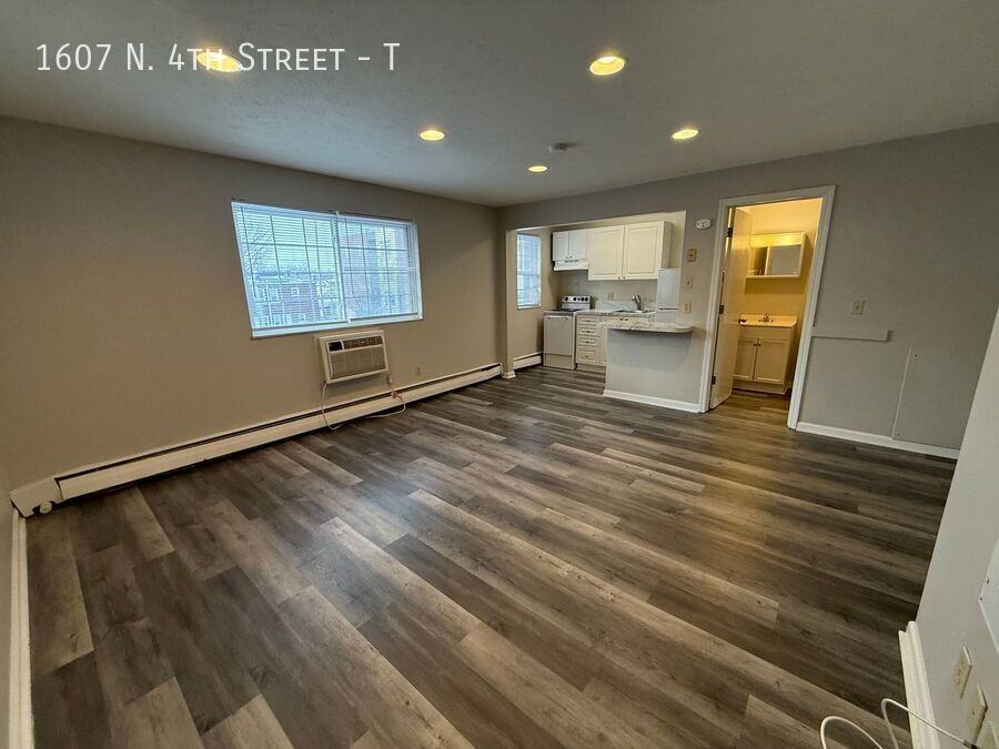 1607 N 4th St #T - Photo 3 of 9