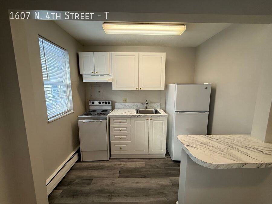 1607 N 4th St #T - Photo 6 of 9