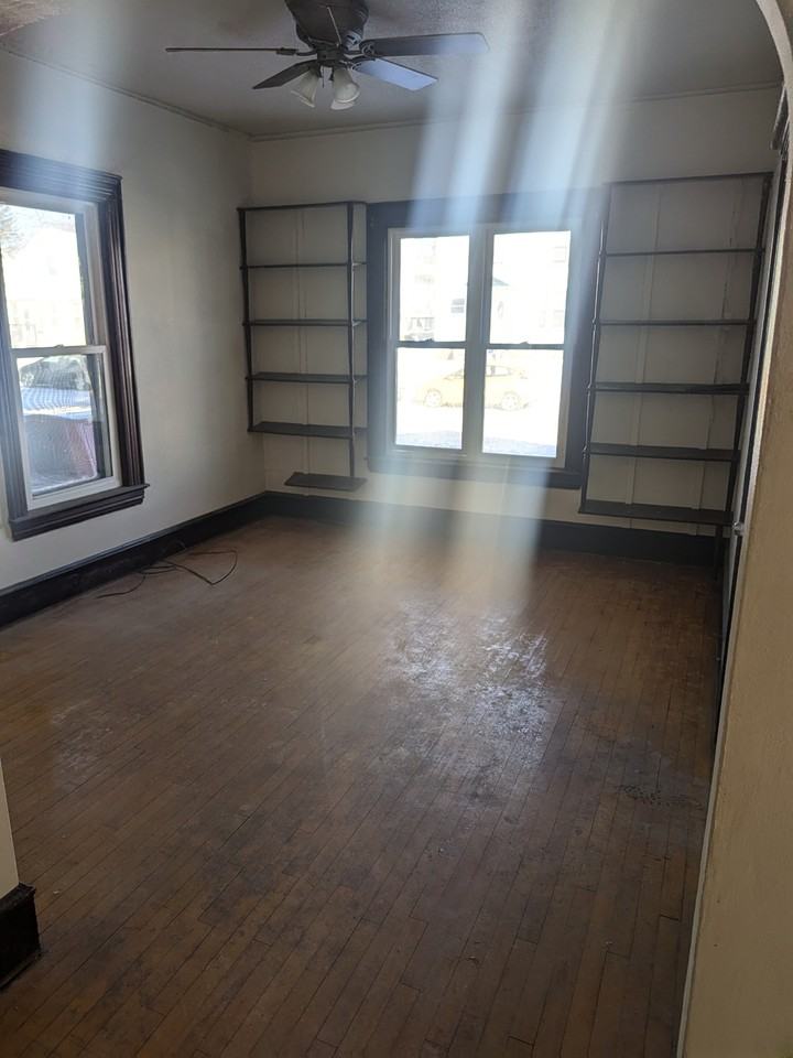 717 Scott Ave - Photo 7 of 18