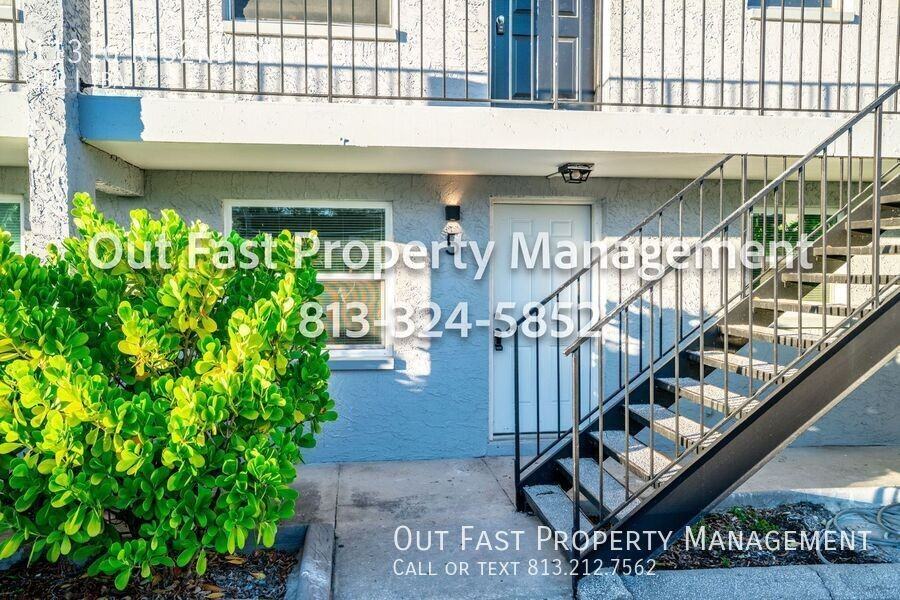 11316 N 52nd St #C5 - Photo 5 of 50