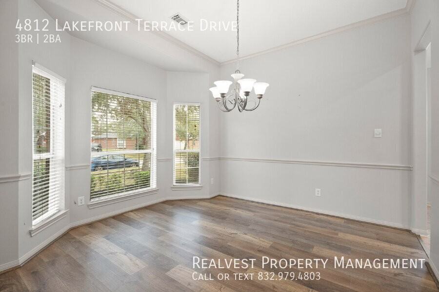 4812 Lakefront Terrace Dr - Photo 7 of 11