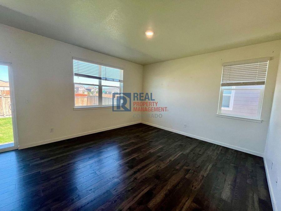 10176 Castor Dr - Photo 4 of 16