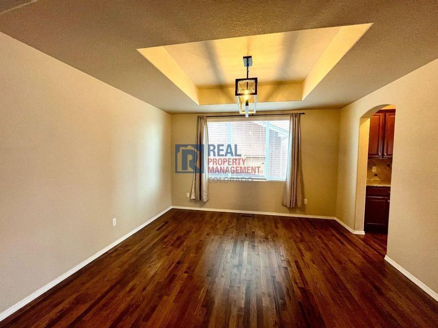 10776 Forest Creek Dr - Photo 3 of 47