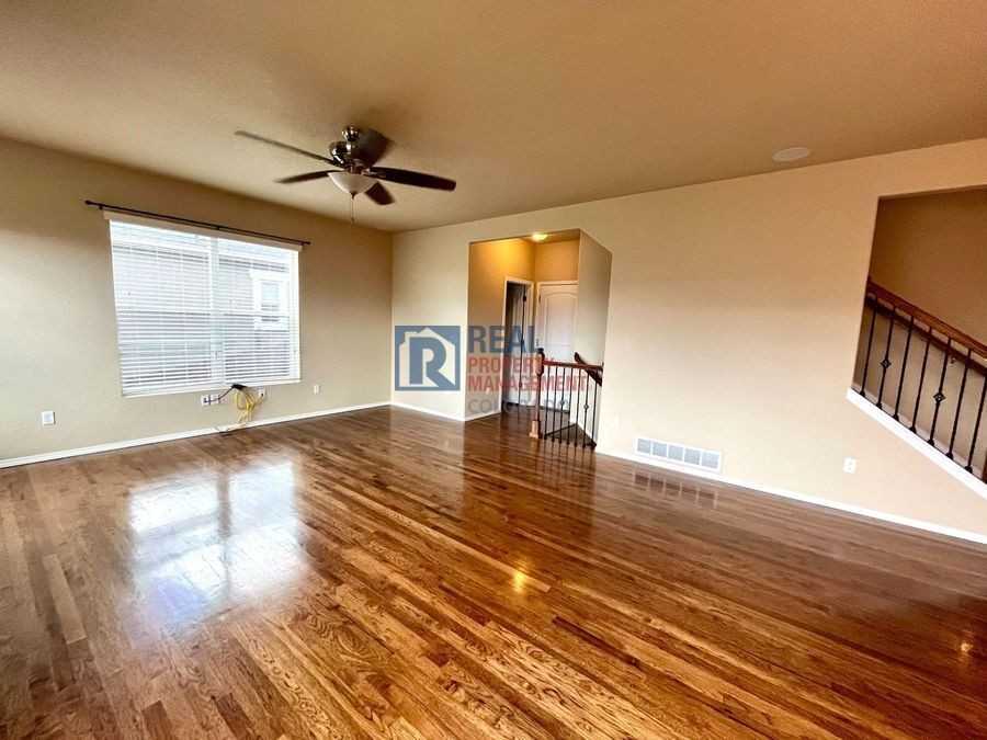 10776 Forest Creek Dr - Photo 5 of 47