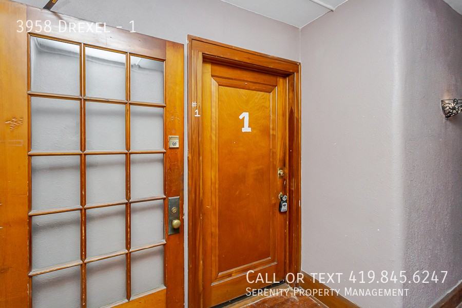 3958 Drexel Dr #1 - Photo 2 of 9