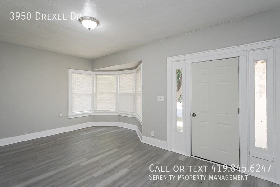 3950 Drexel Dr - Photo 2 of 8