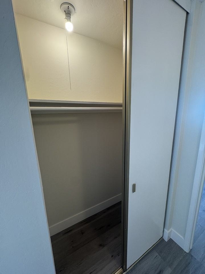 1804 Alameda Ave #D - Photo 5 of 13