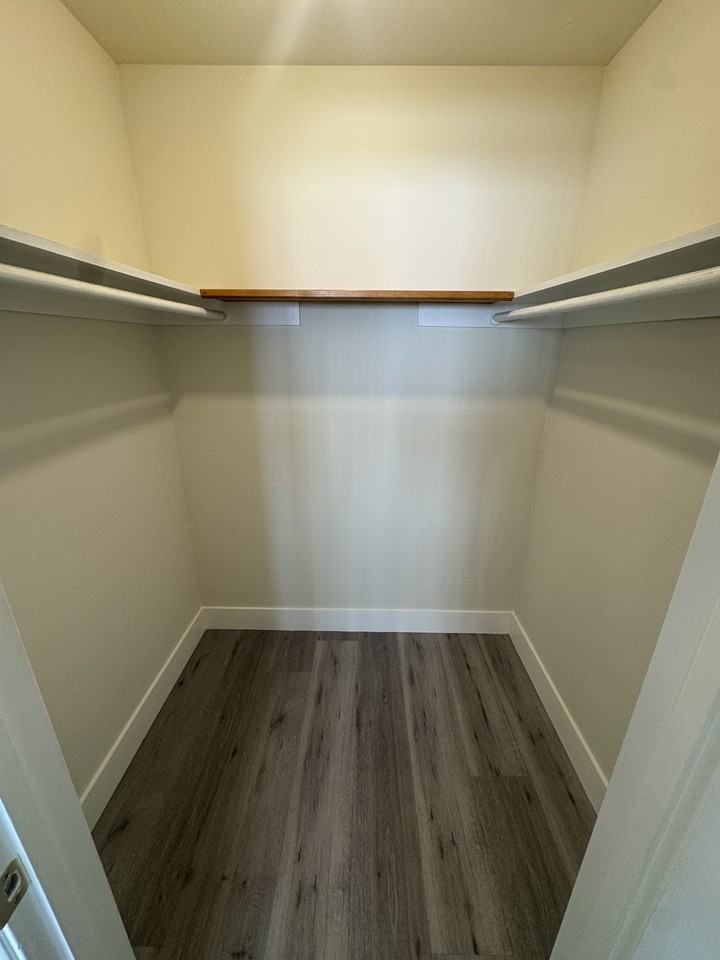 1804 Alameda Ave #D - Photo 7 of 13