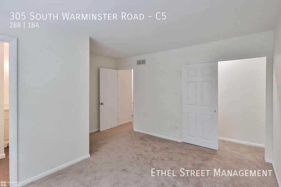 305 S Warminster Rd #C5 - Photo 3 of 9