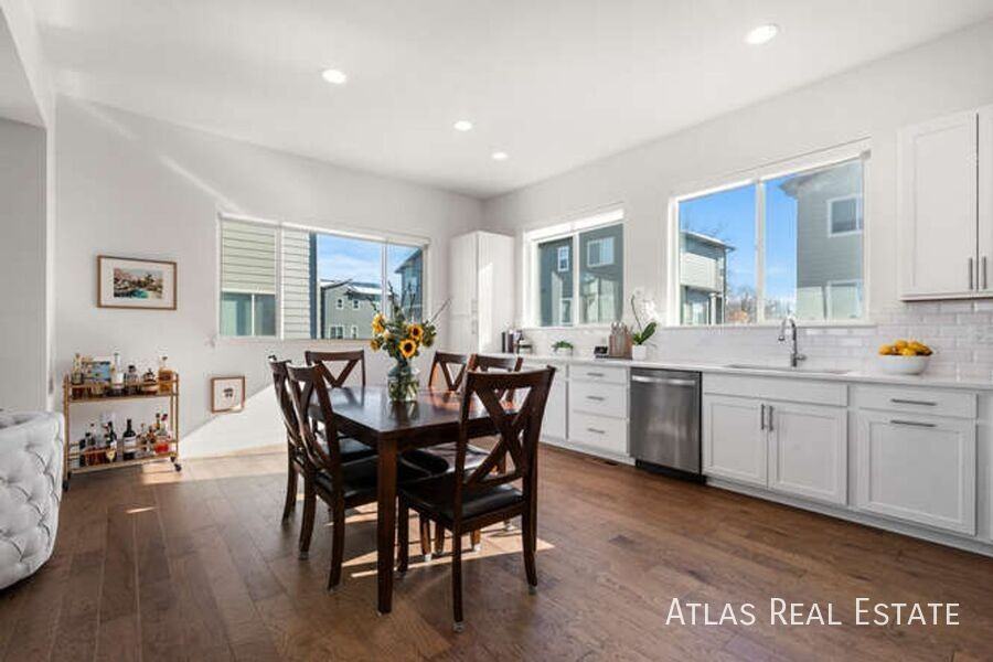 7856 W 43rd Pl - Photo 4 of 36