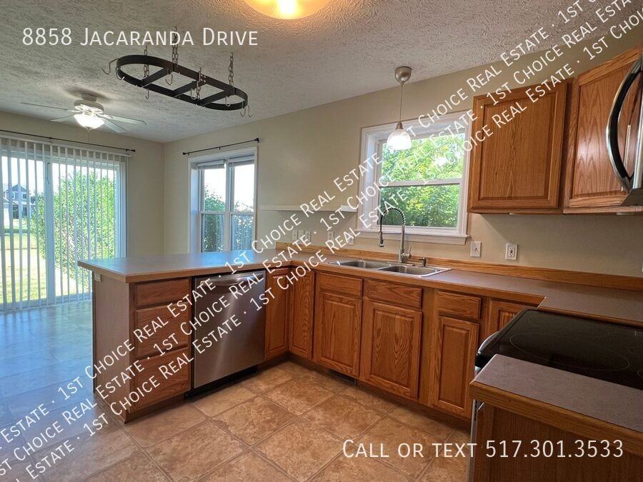 8858 Jacaranda Dr - Photo 7 of 25