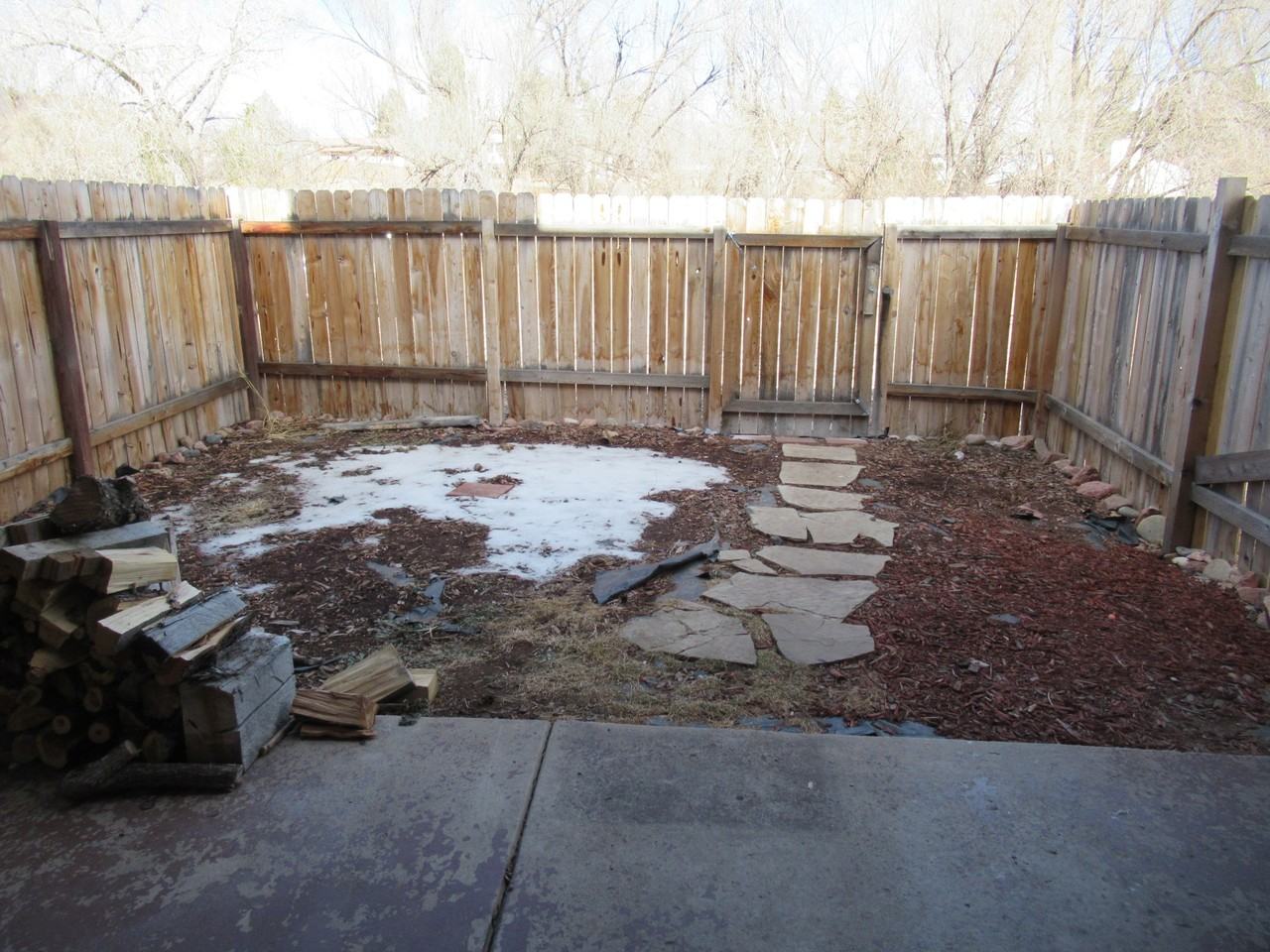 980 Holli Springs Ln #B - Photo 7 of 11