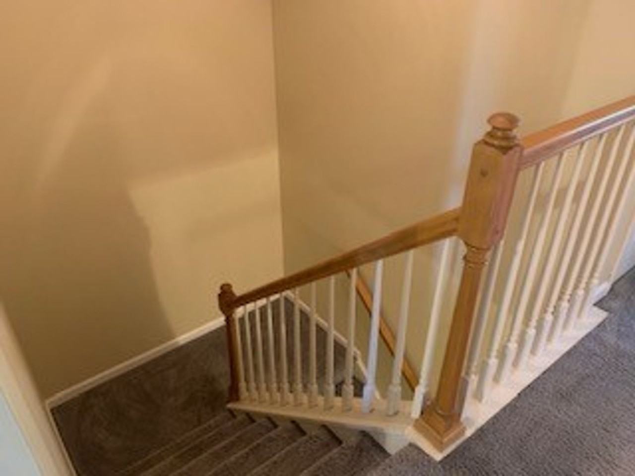 626 E Main St - Photo 6 of 34