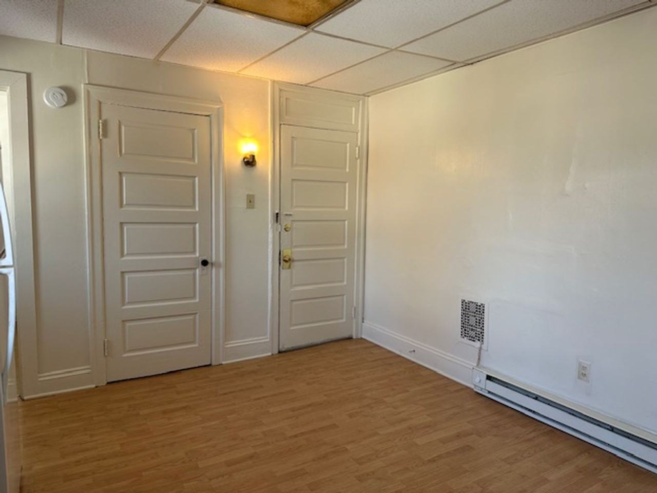 209 9th St #2 - Photo 4 of 7