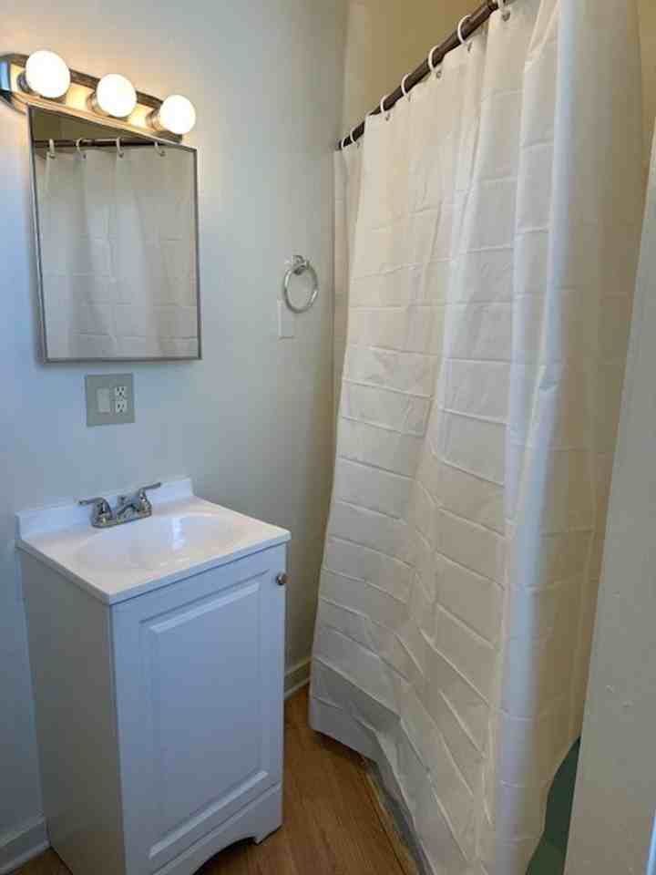 209 9th St #2 - Photo 7 of 7