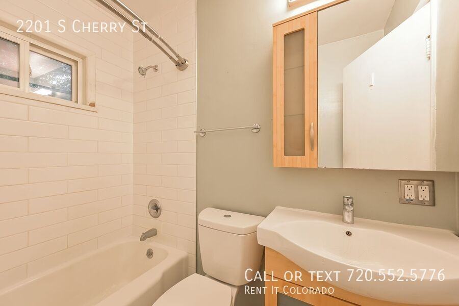 2201 S Cherry St - Photo 7 of 17