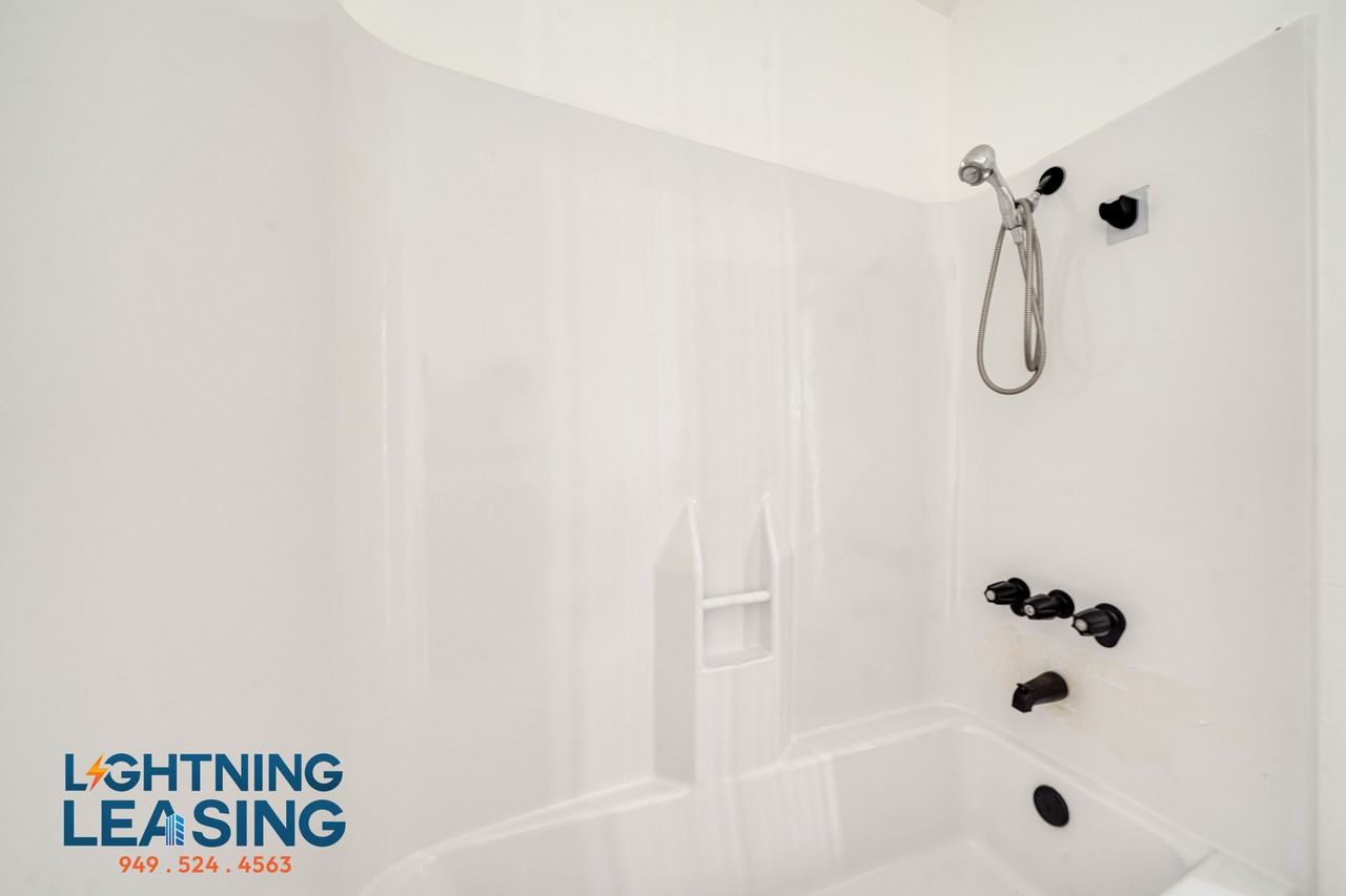 8204 Langdon Ave, Van Nuys, CA - Photo 7 of 14