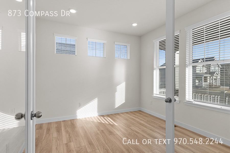 873 Compass Dr - Photo 5 of 31