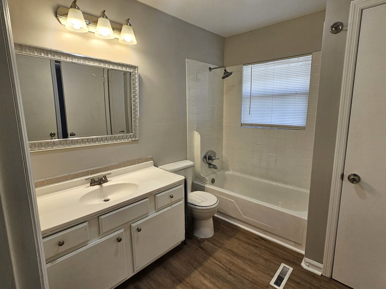 131 Dolores Dr #1 - Photo 7 of 11