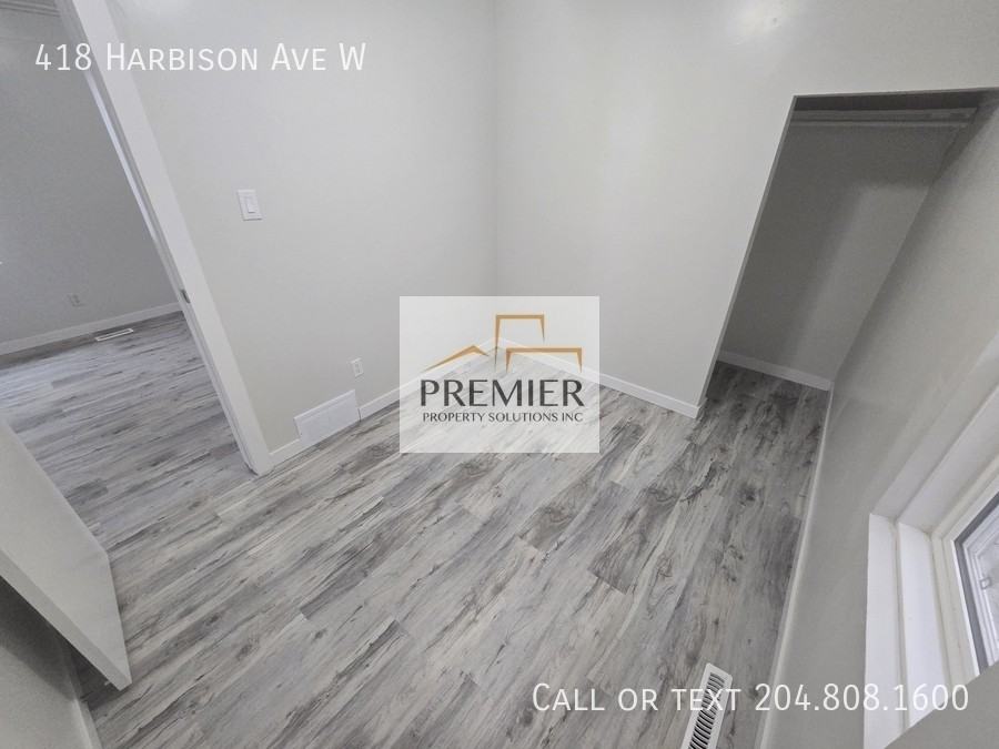 418 Harbison Ave W - Photo 4 of 6