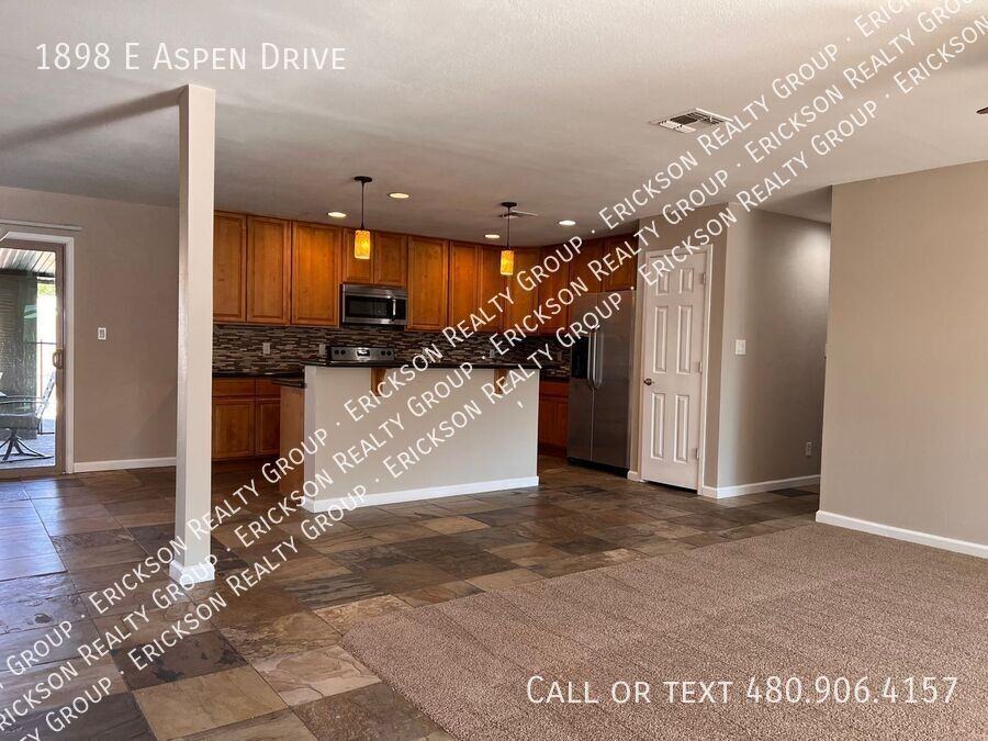 1898 E Aspen Dr - Photo 2 of 21