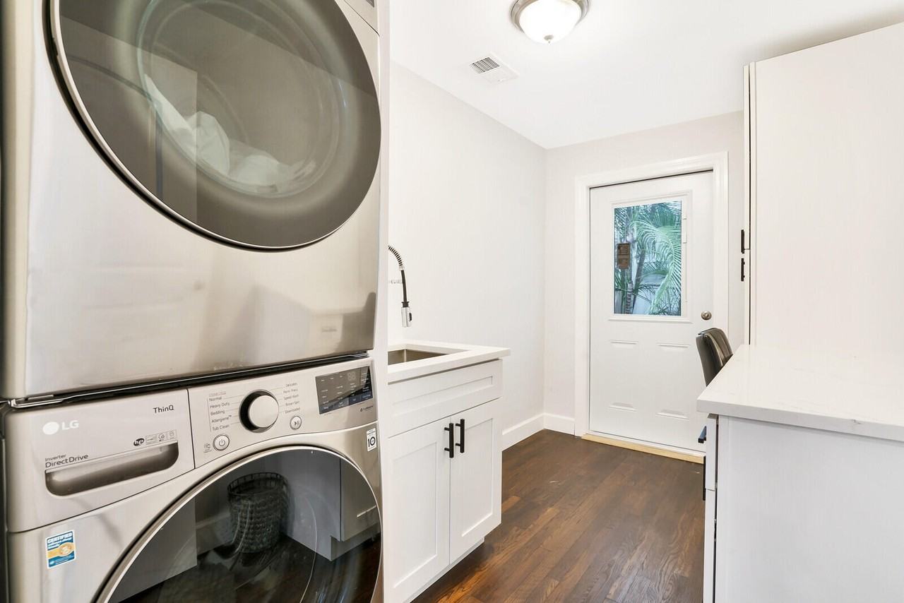 413 36th St #413 - Photo 7 of 34