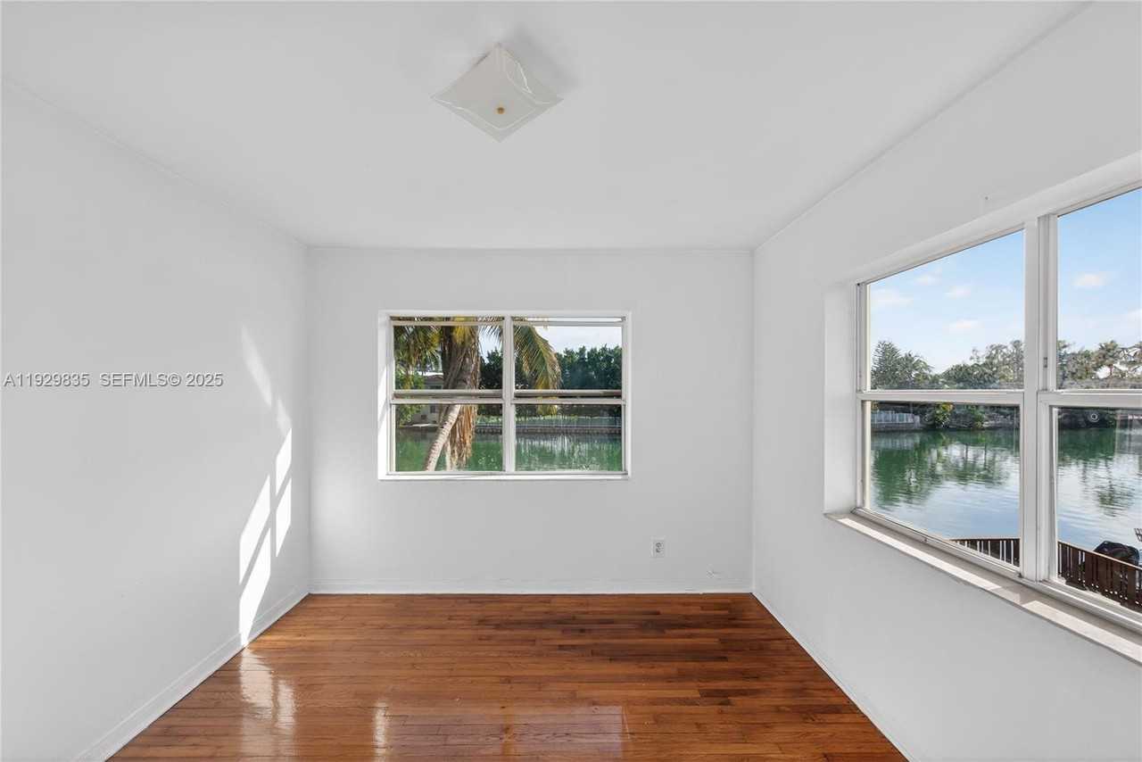 160 S Shore Dr #160-5 - Photo 6 of 34