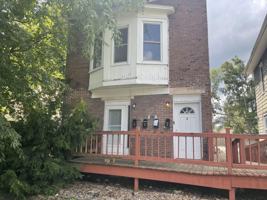 featured image of 1112D N Gilbert St