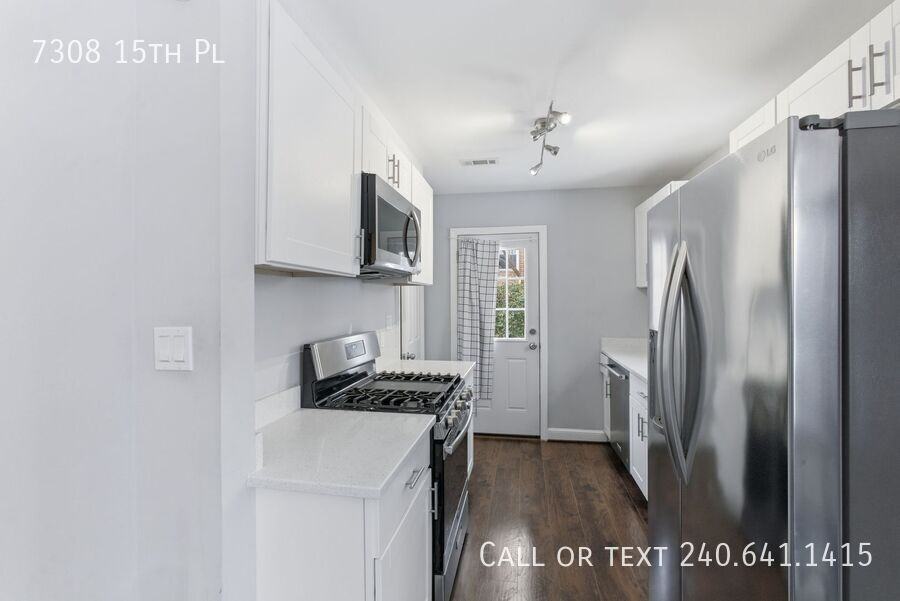 7308 15th Pl - Photo 3 of 18