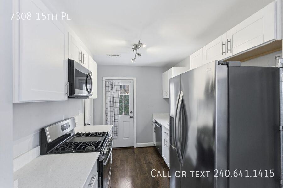 7308 15th Pl - Photo 4 of 18