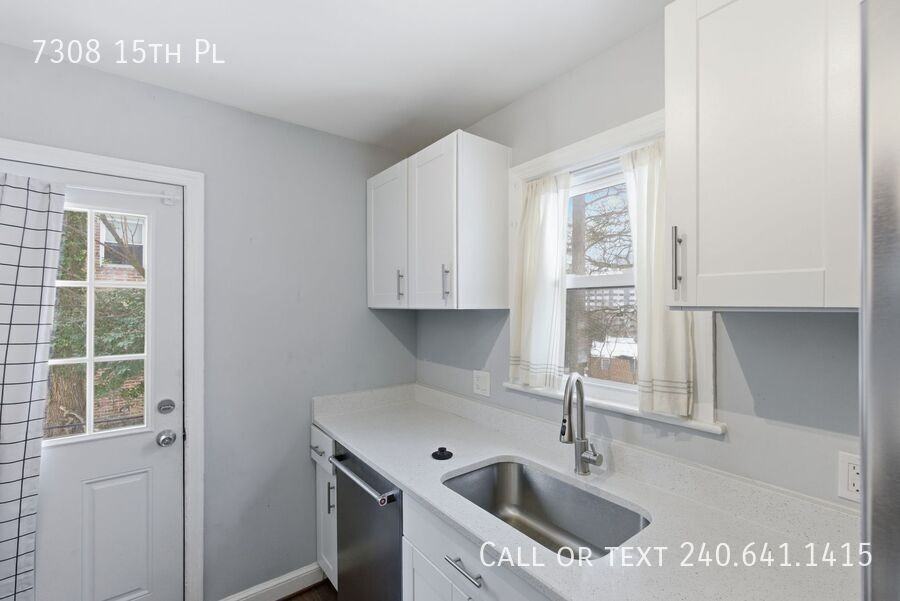 7308 15th Pl - Photo 6 of 18