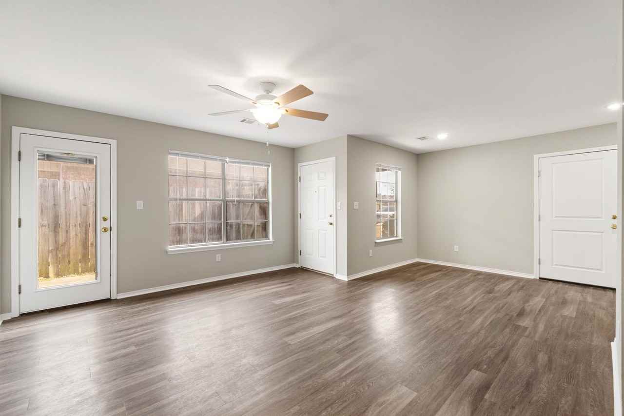 1203 Quebec Dr #1203 - Photo 3 of 22