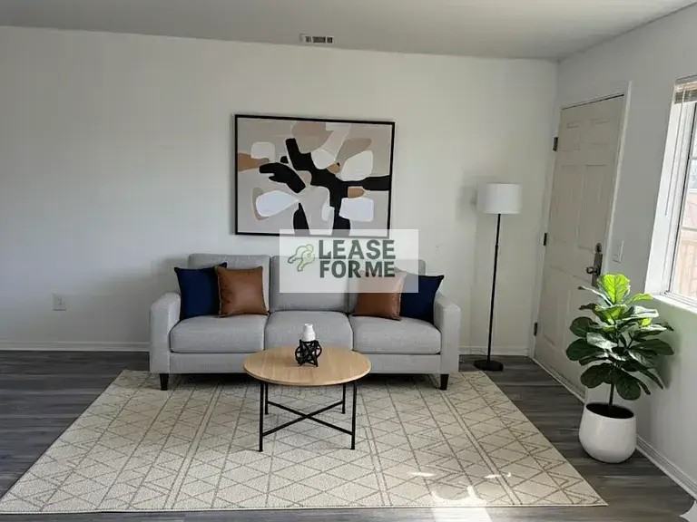 7305 Canby Ave - Photo 2 of 16