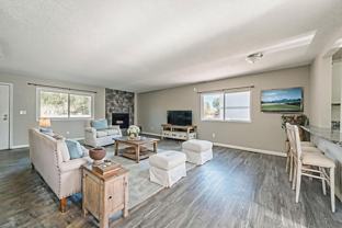 221 N Race St #D - Photo 1 of 1