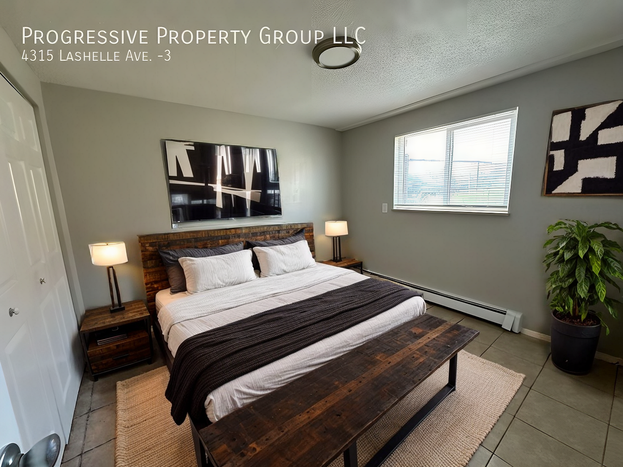 4315 Lashelle Ave - Photo 2 of 13