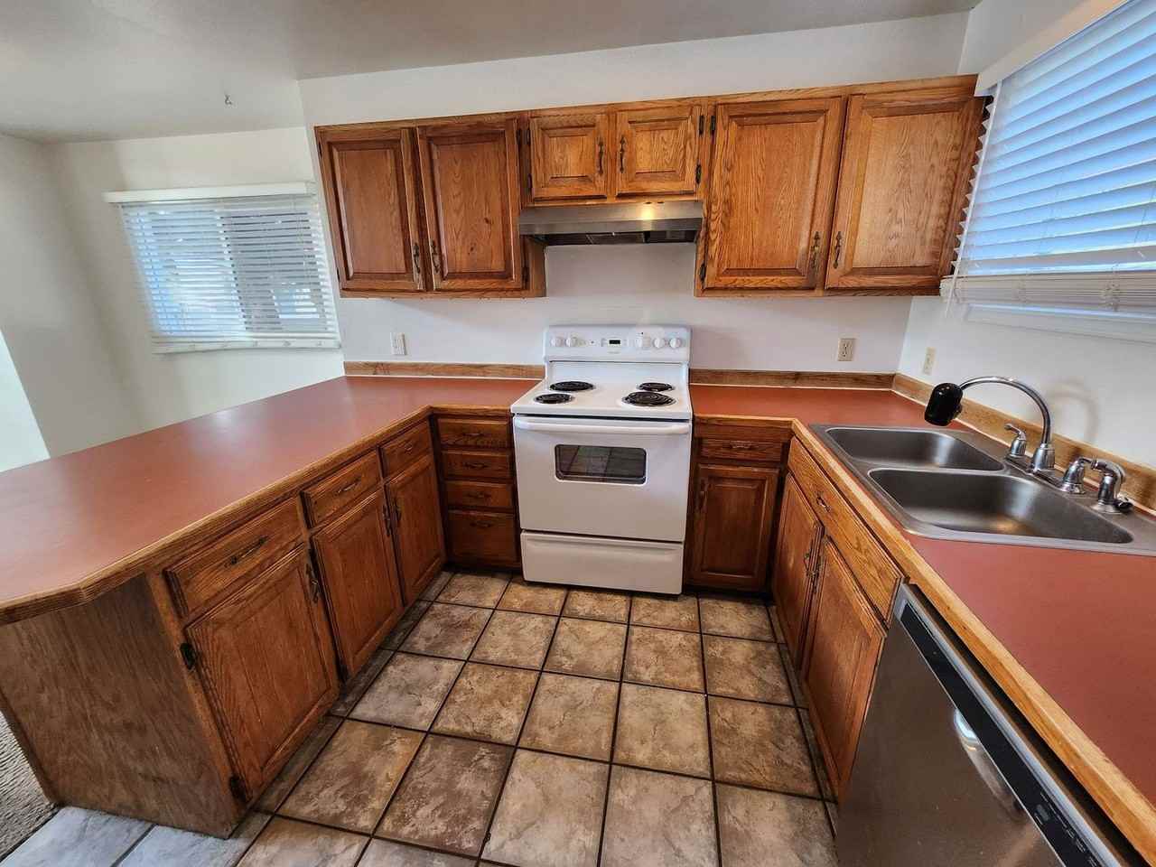 1140 Magic Lamp Way #A - Photo 5 of 50