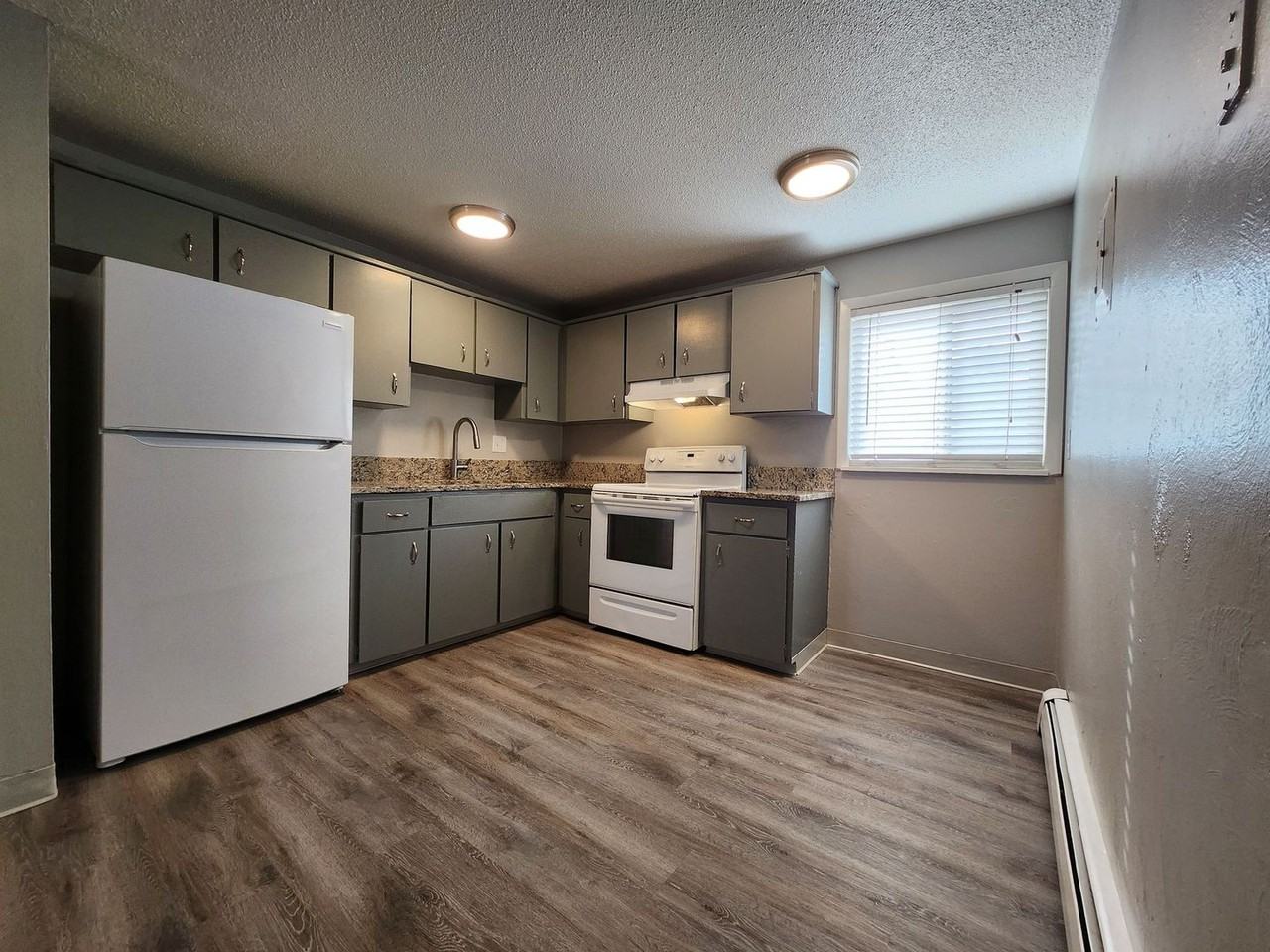 7125 Alegre Cir #4 - Photo 4 of 22