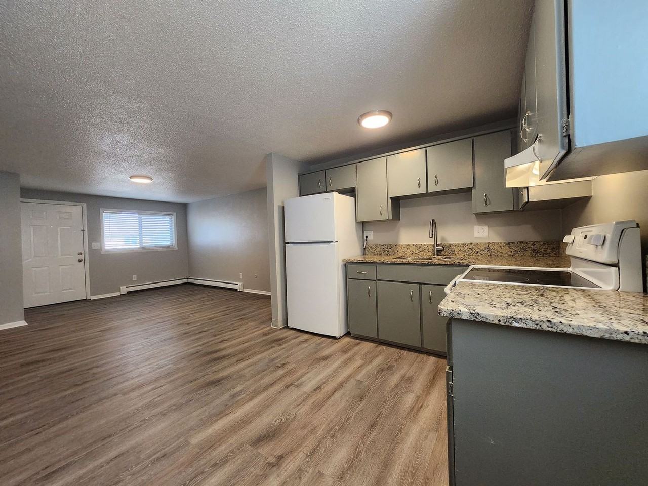 7125 Alegre Cir #4 - Photo 5 of 22