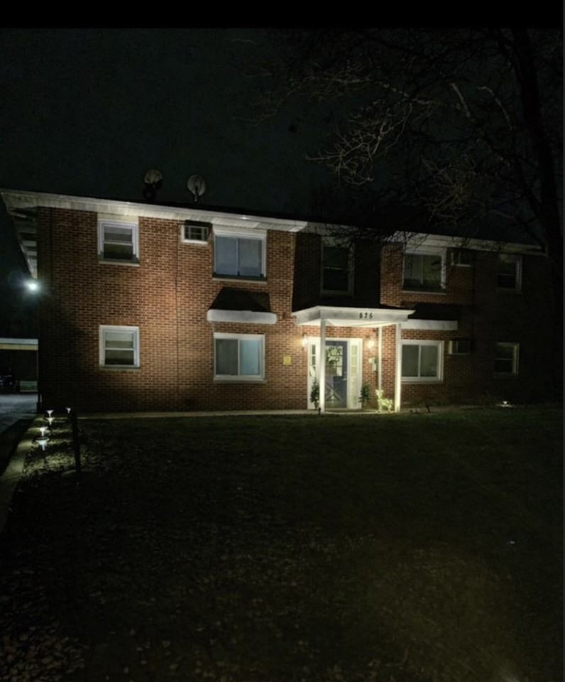 875 Cook Ave #1 - Photo 2 of 10