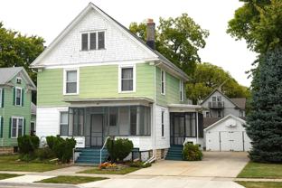 279 3rd St #UPPER - Photo 1 of 1