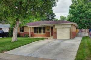 featured image of 1430 S Eaton Ct