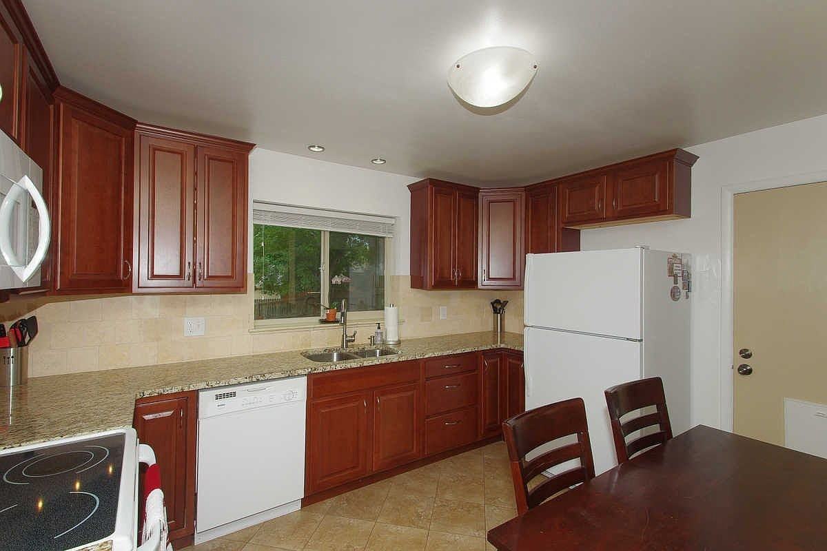 1430 South Eaton Court - Photo 5 of 23