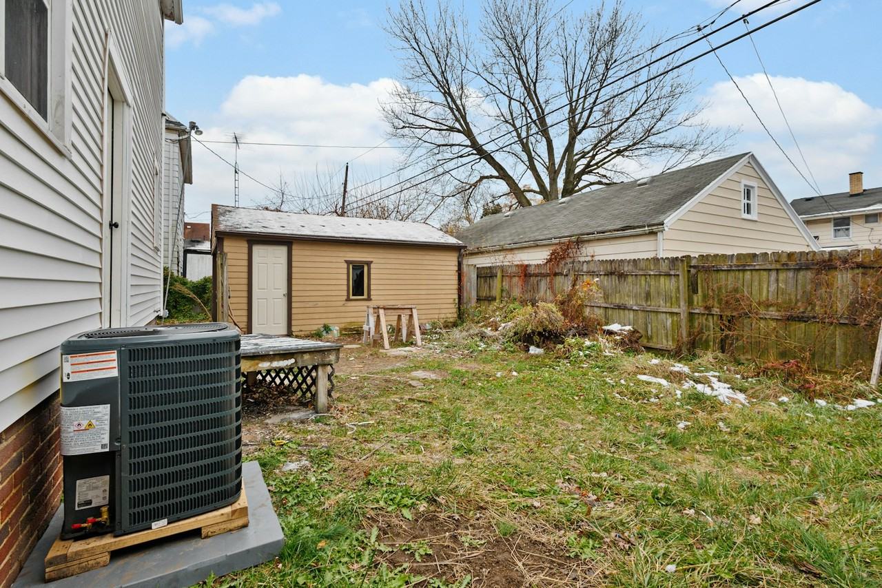 4123 Packard Road - Photo 2 of 20