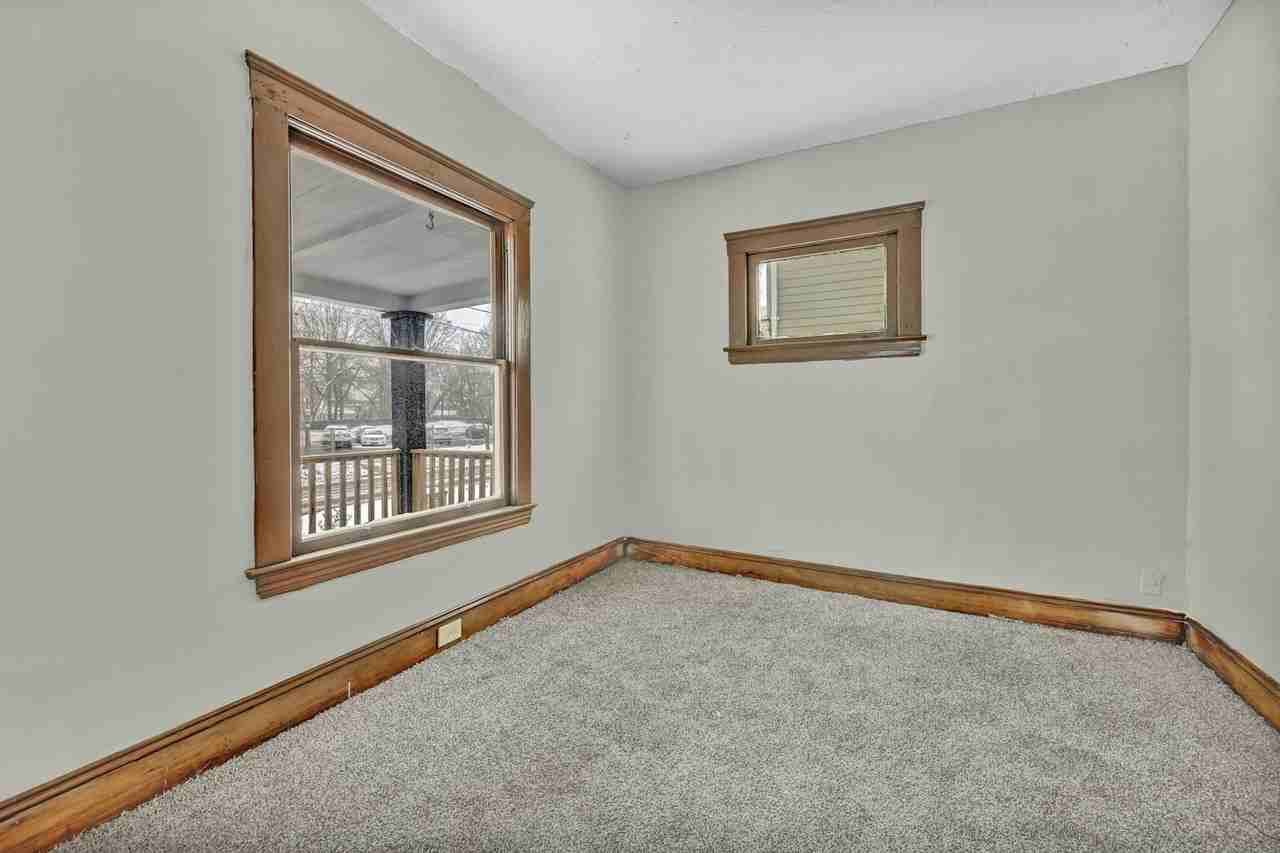 1261 East 123rd Street - Photo 7 of 21