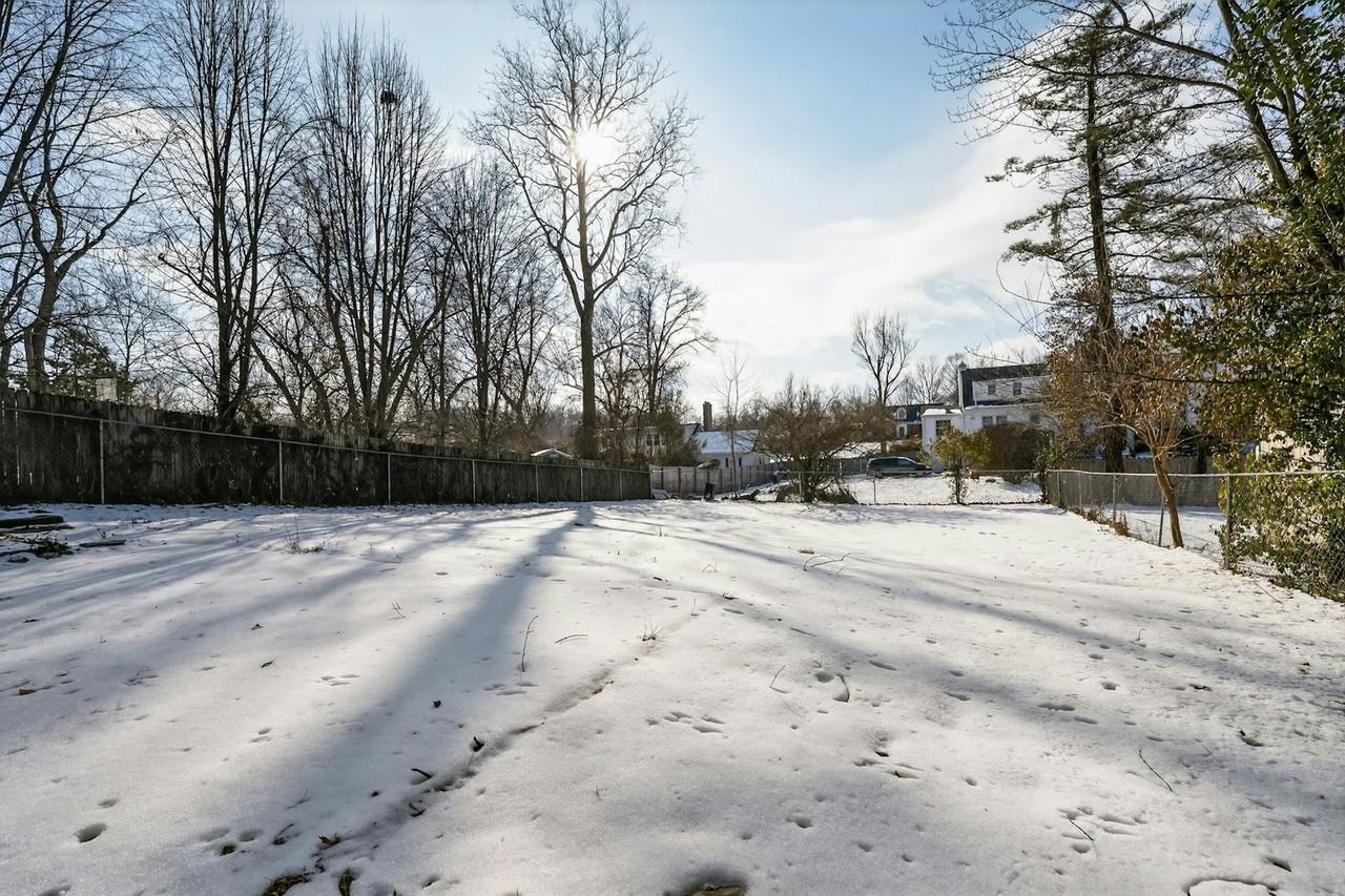 126 Thoroughman Avenue - Photo 2 of 16